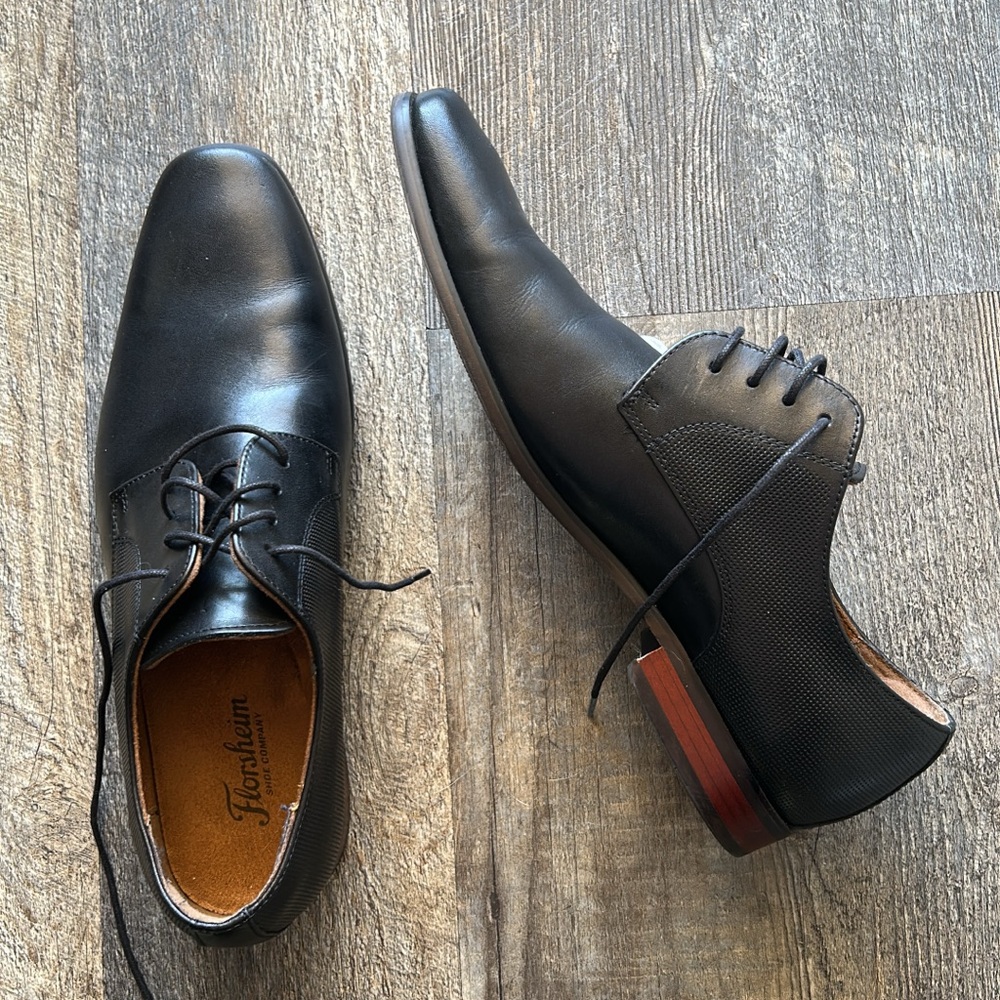 Florsheim Black Leather Men’s Dress Shoes Size 9D 11898-001 Like New